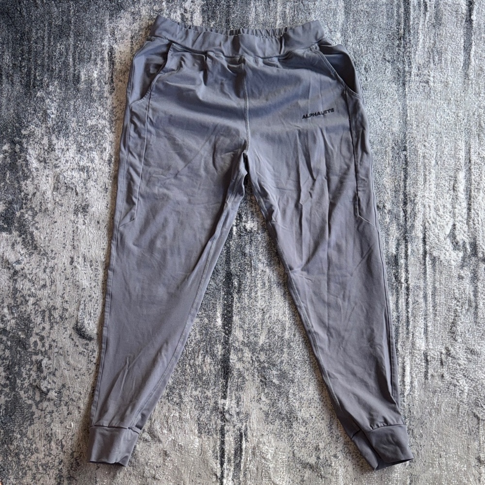 Men's Alphalete Gray Jogger Pants